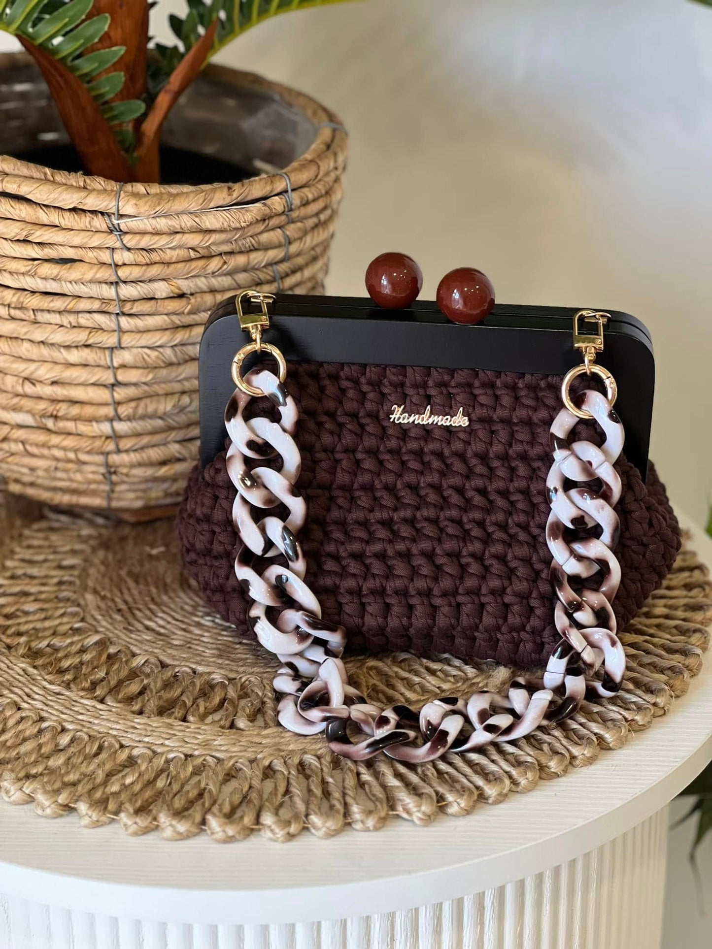 THE WILLOW outing BAG. Chocolate