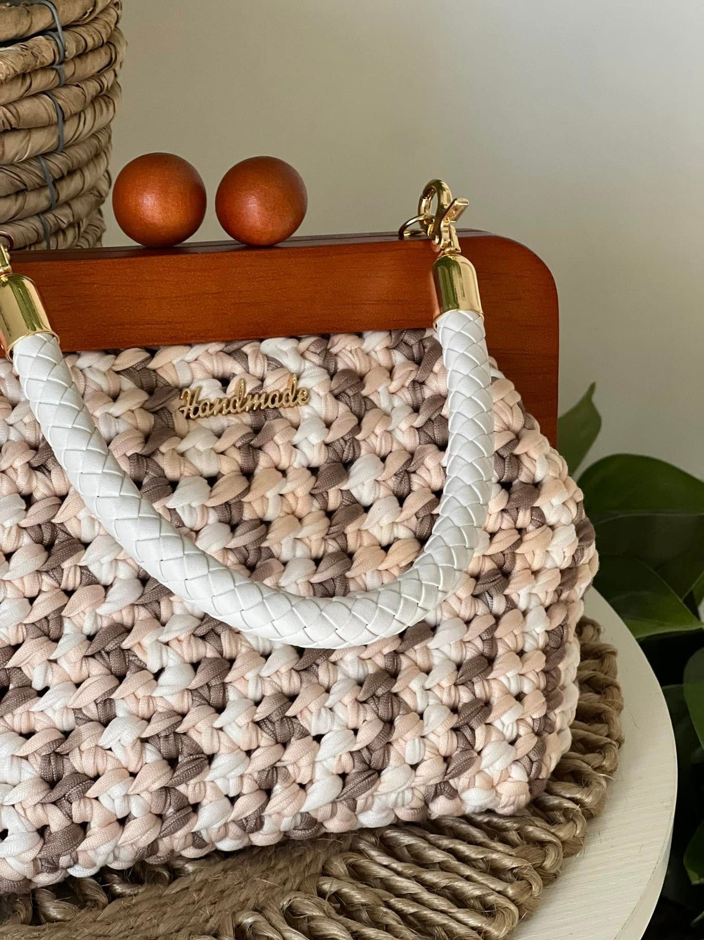 THE WILLOW outing BAG Beige Multi