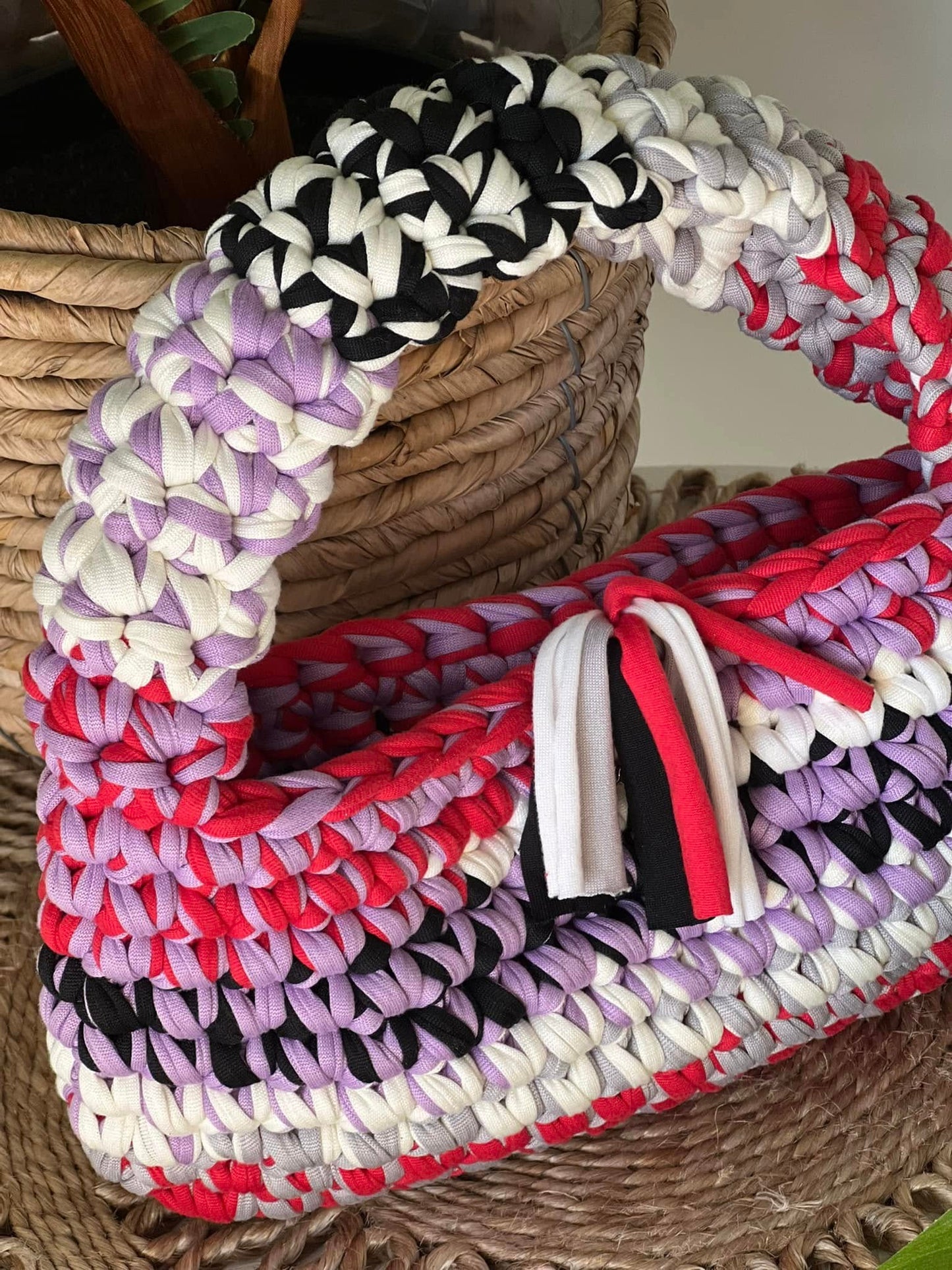 THE CANDY BAG Multi w Red