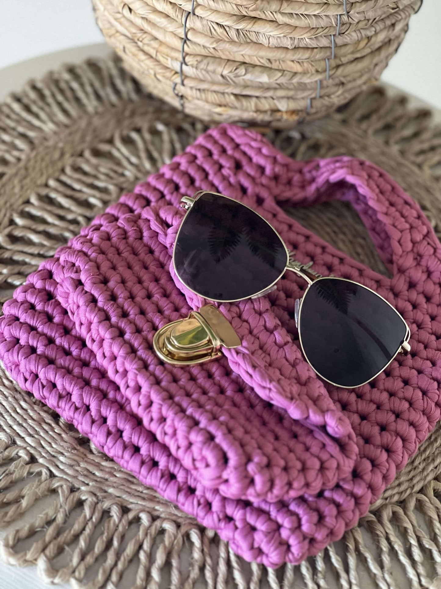 MINNY BAG w MATCHY MATCH Sunnies case Fuchsia