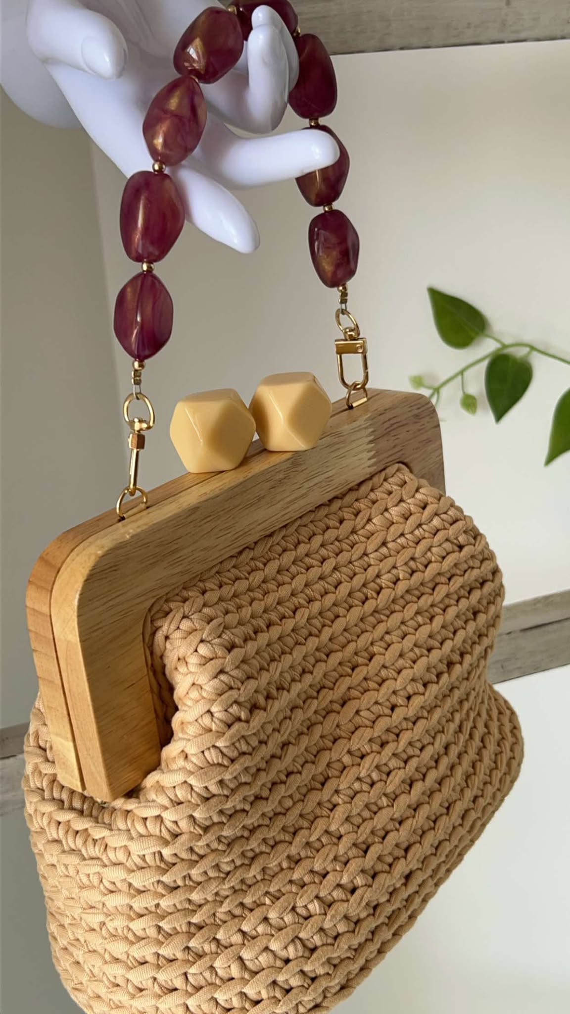 The Elegant Mia Bag Tan