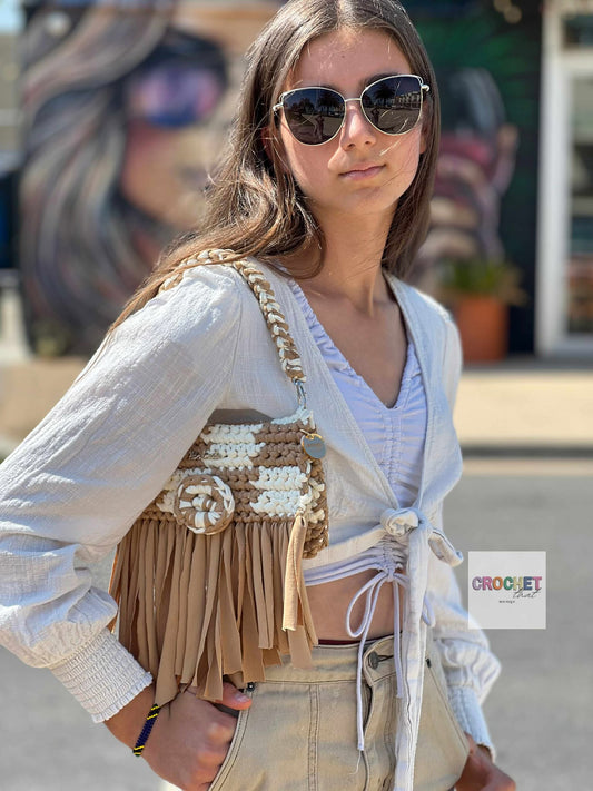 The Checker Girl Clutch Tan/cream